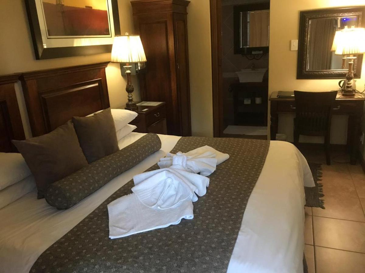 Le Cozmo Guesthouse Johannesburg Luaran gambar