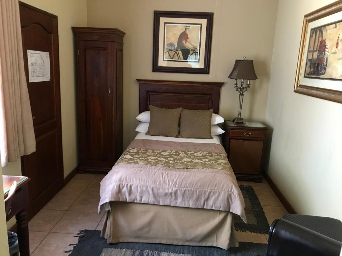 Le Cozmo Guesthouse Johannesburg Luaran gambar