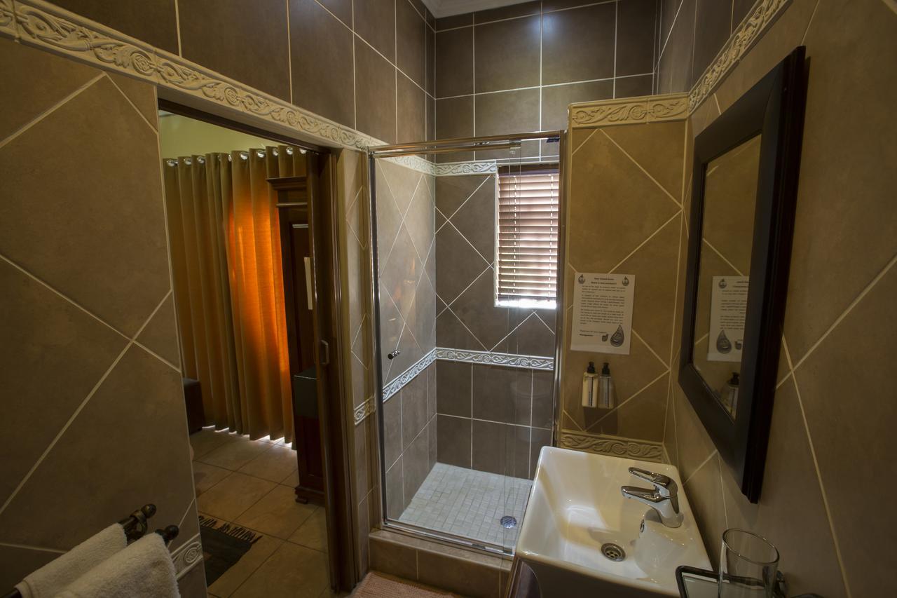 Le Cozmo Guesthouse Johannesburg Luaran gambar