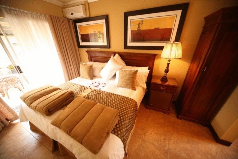 Le Cozmo Guesthouse Johannesburg Luaran gambar